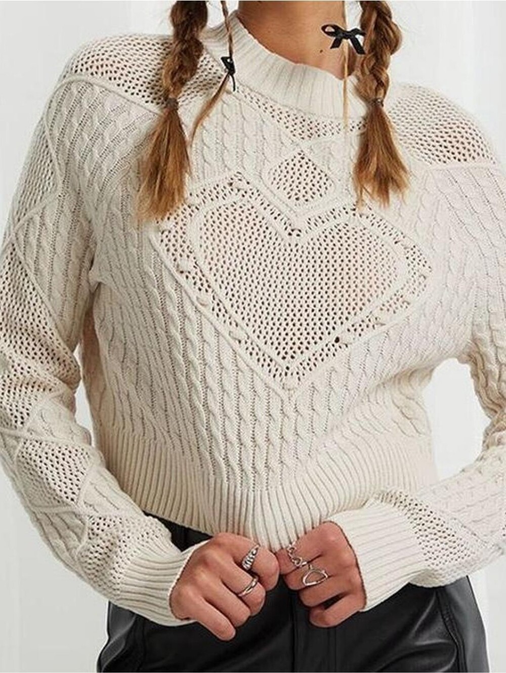 Beverly And Beck Lightweight Cream Heart Cabke Knit Sweater Size S